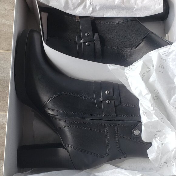 NWT Geox Anylla Leather Ankle Boots US10.5 - Picture 2 of 8